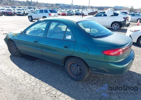 2001 Ford Escort z USA, uszkodzony, nr VIN 3FAFP13P91R137689